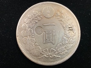 ★ 古銭 銀貨 ★　新1円銀貨 明治29年 左丸銀 古銭 骨董 日本 硬貨 貨幣 アンティーク コイン 近代 一円銀貨 小型 古錢