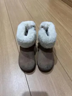 UGG キッズブーツ 13.5センチ