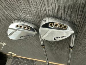 ☆ 激レア 美品 最新AXIS GOLF Z5 TOUR WEDGE 52° 58° N.S.PRO modus3 TOUR120S！デザインチューニングコスメ！2本セット！☆ 