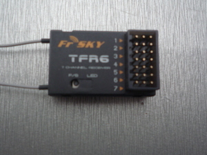FrSky TFR6,FASST互換2.4G受信機