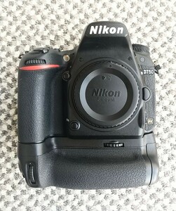 Nikon D750 美品 フルサイズ ニコン バッテリーグリップ ショット数少 Nikon ボディ 一眼レフカメラ NIKON