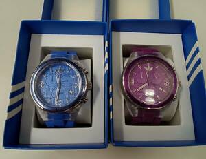 NO1388 adidas アディダス 腕時計 ラバーベルト 箱付き　青と紫 