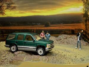 Matchbox 1997 Chevrolet Tahoe & DIorama マッチボックス シボレー タホ ジオラマ アメ車 ミニカー