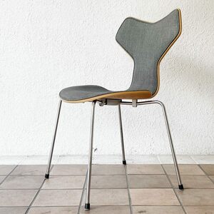 ◇ フリッツハンセン Fritz Hansen グランプリチェア GRAND PRIX CAHIR フロントパディング オーク材 スチールベース アルネ・ヤコブセン