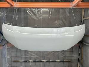 ハイエース　レジアスエース　　200系　バットフェイス　ボンネット 塗装済み　070パール 　ワイドボディ用　D