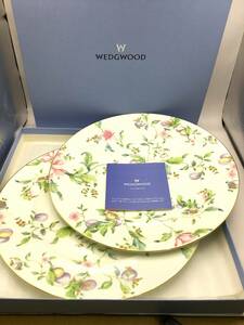 10028 【WEDGWOOD】 ウエッジウッド ★ 大皿2枚セット ★ 箱入り ★ 人気！ 二次流通品