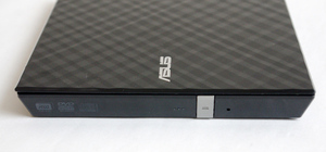 【即決】ASUS ポータブル DVDドライブ 薄型 バスパワー SDRW-08D2S-U USB接続 外付 エイスース