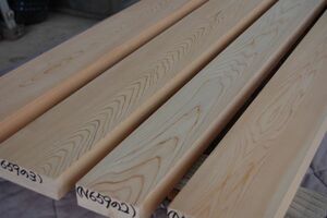 木曽桧（天然材） ヒノキ 4本で12900円 角材 材木 木材 新品