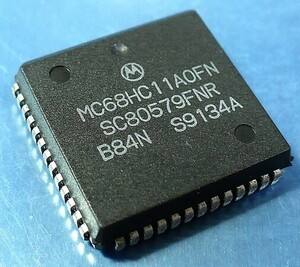 Motorola MC68HC11A0FN (6811/8bit MPU・MCU) [D]