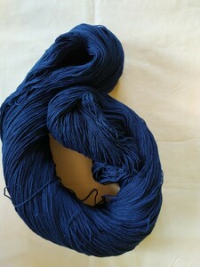藍染め糸　コットンシルク　240g 中細位　濃い色　インド藍+タデアイ　織糸編糸
