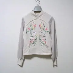 ヴィヴィアンタム VIVIENNE TAM チャイナカラー花刺繍ニットトップス