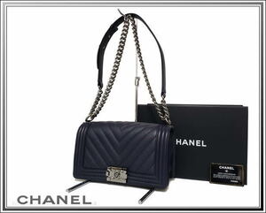 新品同様、未使用、展示品 CHANEL/シャネル ボーイシャネル 25 Vステッチ シェブロン キャビアスキン チェーンショルダーバッグ送料税込み