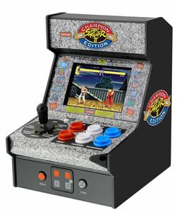 送料無料 MY ARCADE チャンピオンエディション ストリートファイター2 スト2 ポータブル レトロ アーケード ミクロプレイヤー 7.5 