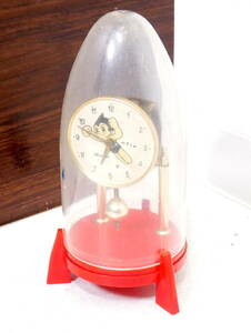 ▲(R604-B5)Ricoh リコー 鉄腕アトム ゼンマイ式 振り子時計 ロケット型 赤 アンティーク 手塚治虫 当時物