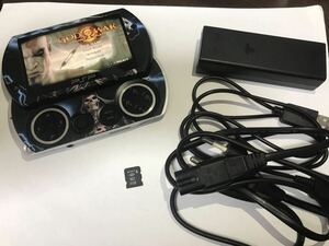 送料込美品SONY PSP-N1001（PSPgo）+8gbカード　ポーチ付き