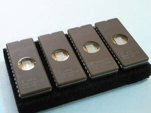 ★ FUJITSU. EPROM . MBM27C512. ８個セット 美品（消去確認済み) A-366★