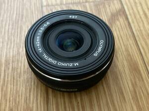 OLYMPUS M.ZUIKO DIGITAL ED 14-42mm F3.5-5.6 EZ オリンパス パンケーキズームレンズ シルバー 動作未確認