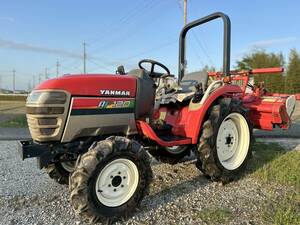 ヤンマートラクターYANMAR AF120 20馬力　4WD