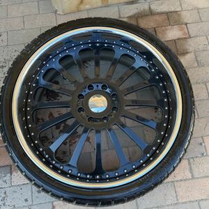 ハマーH2 背面タイヤ　SYMBOLIC 26インチ　アルミホイール　タイヤ付き　305/30R26 レグザーニ