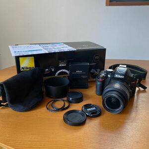 Nikon D5100 18-55VR Kit AF-S DX NIKKOR 18-55mm f/3.5-5.6G VR
