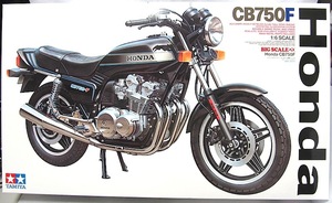 タミヤ　大型 バイク プラモ「1/6　 ホンダ CB750F 」新品