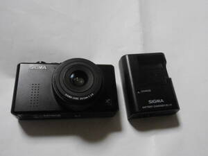 SIGMA/シグマ　デジタルカメラ　DP2X　純正充電器付き　未確認　現状品