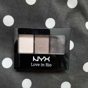 NYX 　海外人気コスメ　ニックス　Love in Rio ラブインリオアイシャドウパレット アイシャドウ　LIR01