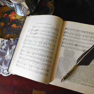 ☆゜+.1900年　スコットランドの有名な曲の楽譜集　音楽　アンティークブック　ヴィンテージ本　洋書　古書　イギリス　レトロ　英国
