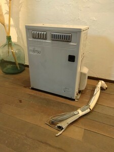 R60301-1 富士通 ホットマン 室外機 KB-64PS 2005年製 パンクなし 動作未確認 中古現状品 ※発送地域限定あり