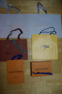 Louis Vuitton ルイ ヴィトン Fendi フェンディ Loro Piana ロロピアーナ ジミーチュウ JIMMY CHOO 紙袋セット SHOP BAG ボックス チャーム