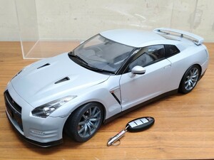 アシェット ニッサン GT-R R35 完成品 1/8 台無し