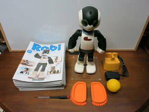 デアゴスティーニ 週刊ロビ ROBI 組立品 冊子 充電チェア ロビ用自作スタンド付き