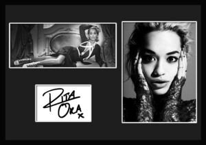 10種類!Rita Ora/リタ・オラ/R&B/Pop/UK/ポップ/歌手/アーティスト/サインプリント&証明書付きフレーム/BW/ディスプレイ(3-3W）