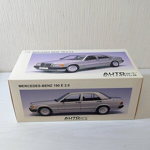 サ11【80】1円～ AUTOart オートアートミレニアム 1/18 ミニカー Mercedes Benz 190 E 2.0 シルバー