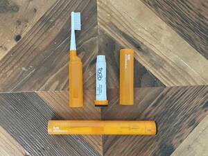 Toob Travel Toothbrush Orange オレンジ
