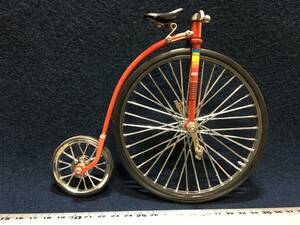 リアルバイク 明治時代 レトロ骨董バイク ミニ ミニチュア Bicycle レッド赤 自転車 バイク 置き物 飾り 置物 珍品 鉄 樹脂 ハイブリッド車