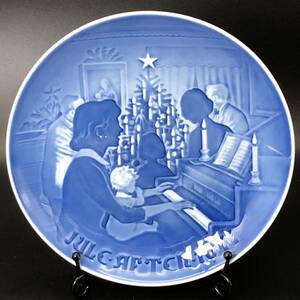 【 B&G 】 ビングオーグレンダール オーナメントプレート『 ピアノの親子 』北欧　デンマーク　クリスマス　ビンテージ　飾り皿