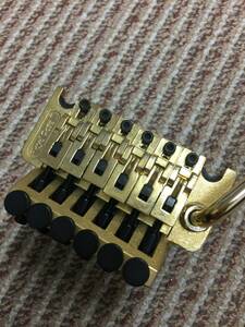 美品 GOLDカラー FLOYD ROSE Ⅱ GOTOH製新品アームバー付です。フロイド ローズ 2 II