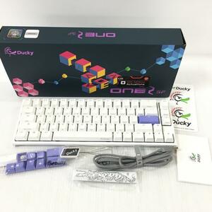 TEI 【中古品】 DUCKY CHANNEL One 2 SF RGB Pure White Cherry Speed Silver RGB キーボード 〈088-240422-MA-7-TEI〉