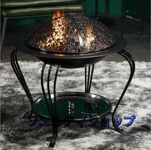 室内の炭火のたらいの炭のストーブの家のストーブの無煙の炭の火鉢はストーブをあぶって暖を取って屋外のあぶり焼き台にこたえる