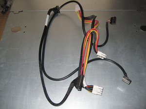 NECのサーバーExpress5800/R120d-2Mの内部配線セット