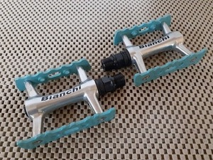 BP0501-08　フラットペダル　純正　Bianchi　ビアンキ