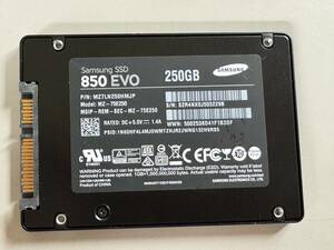 SAMSUNG【動作確認済み】SSD 250GB　3043 