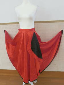 Leirena　赤×黒巻きスカート