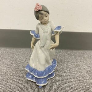 F020-CH2-547 LLADRO リヤドロ リトルダンサー 陶器人形 西洋 置物 少女