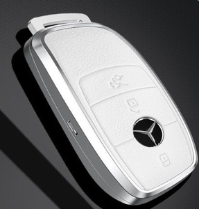 Mercedes Benz メルセデスベンツ　アルミニウム合金 牛革 保護メタルバックル付きスマートキーケース キーカバー