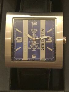 クリスチャンオードジェー　メンズ腕時計　スクエアフレーム　革ベルト　ネイビー文字盤　CHRISTIAN AUDIGIER