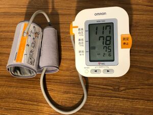 オムロン デジタル自動血圧計 HEM-7000 上腕式血圧計