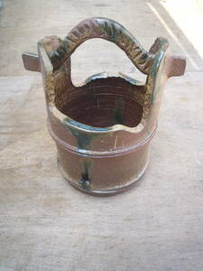 Qk125 陶器製 花器 手提 桶型 花瓶 飾り壺 印 窯印 花瓶 花入 在銘 花器 茶道具 骨董 古玩