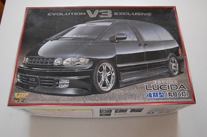 K 1/24スケール　エスティマ　エボリューション ルシーダ V3　後期型 丸目４灯　プラモデル　アオシマ　プラモ